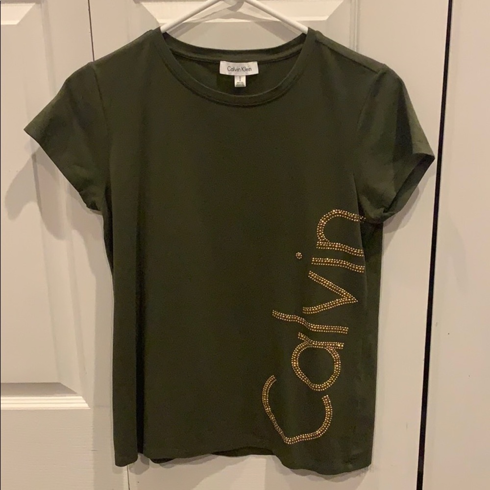 Calvin Klein army green t shirt!!